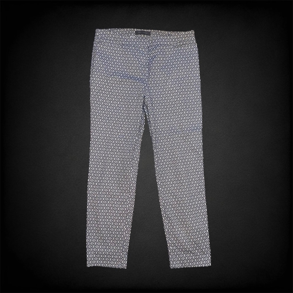 Suzy Shier 33" Black and White Geometric Print Stretchy Ankle Pants
